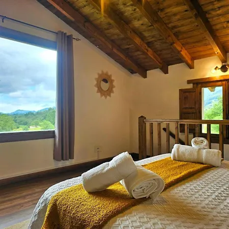 La Casina De Tresvilla Eco-house شقة