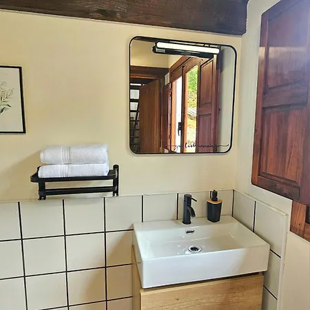 La Casina De Tresvilla Eco-house *